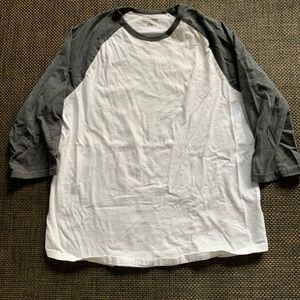 Amazon Essentials 3/4th length tee
